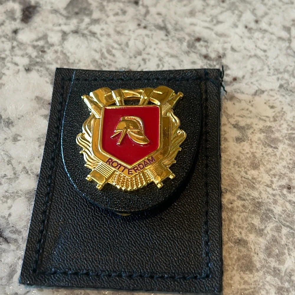 Rotterdam Leather Medallion Money Clip
